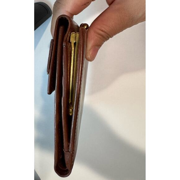 VINTAGE Salvatore Ferragamo Vara brown Kisslock Trifold Wallet Gold‎ hardware - Picture 8 of 12